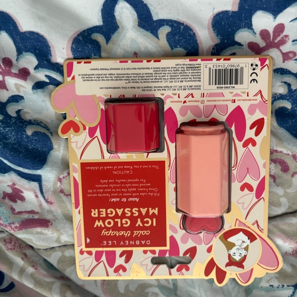 Dabney Lee Facial Ice Glow Massager - Picture 4 of 5